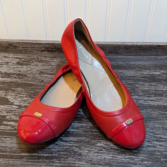 Cole Haan Women's Red Patent Leather Toe Flats Size 7.5 - Picture 1 of 6